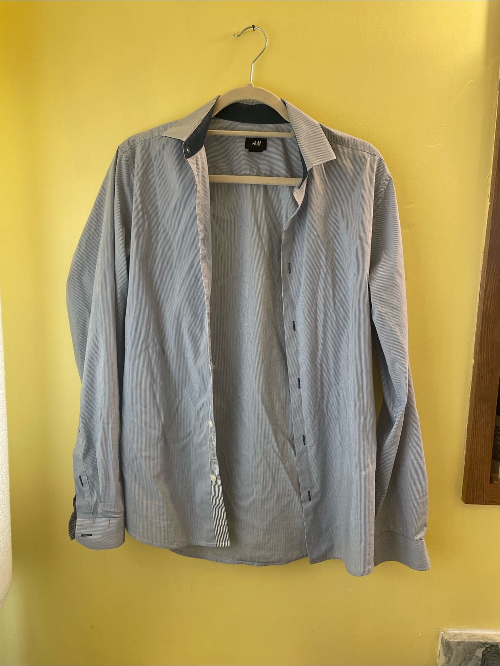 H&M Blue Pinstripe Men's Long Sleeve Dress Shirt